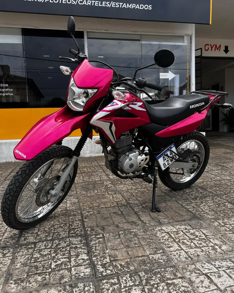 Honda XR: cambio de color y calcos