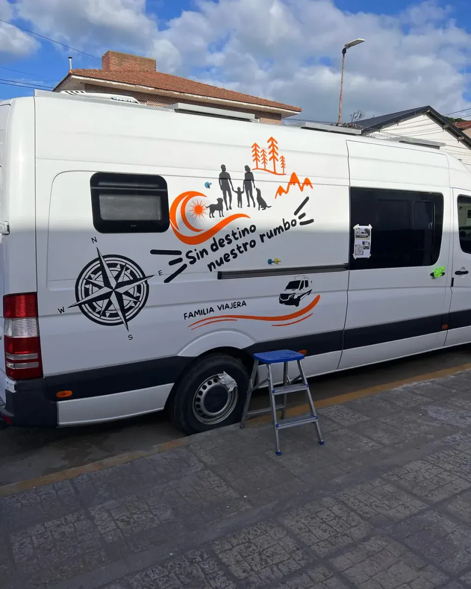 Sprinter viajera: «Tu destino, nuestro rumbo» — foto 2