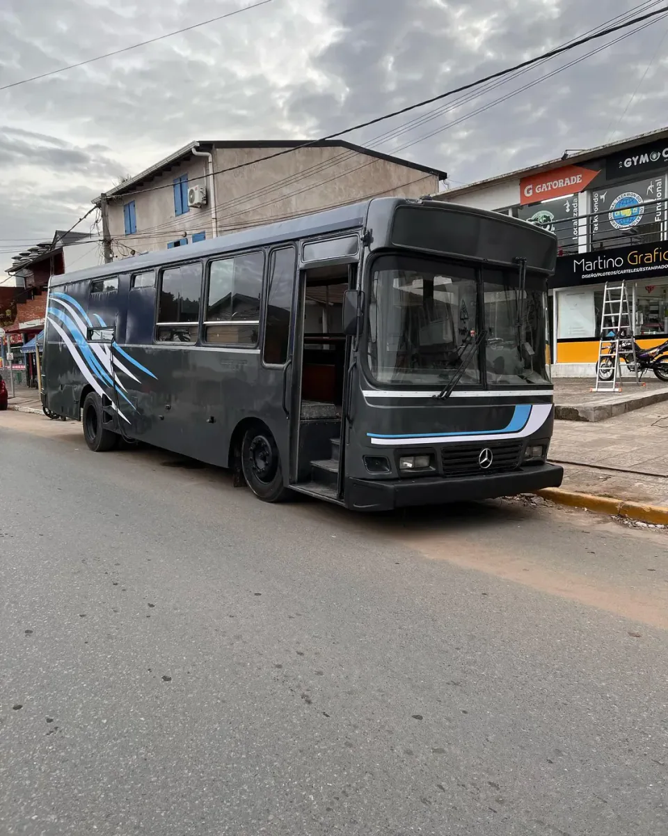 Motorhome ploteado — foto 2