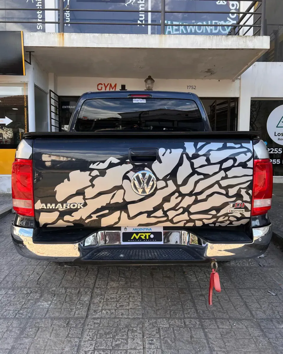 VW Amarok: diseño y ploteo