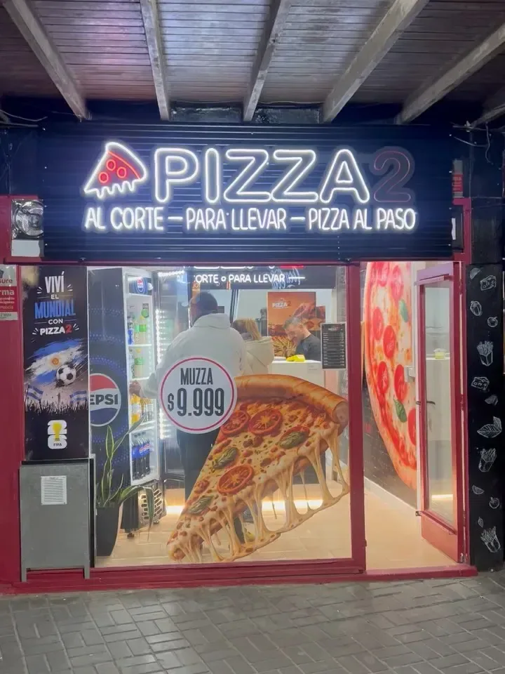 Pizza 2: neón LED, vinilo de corte e impreso