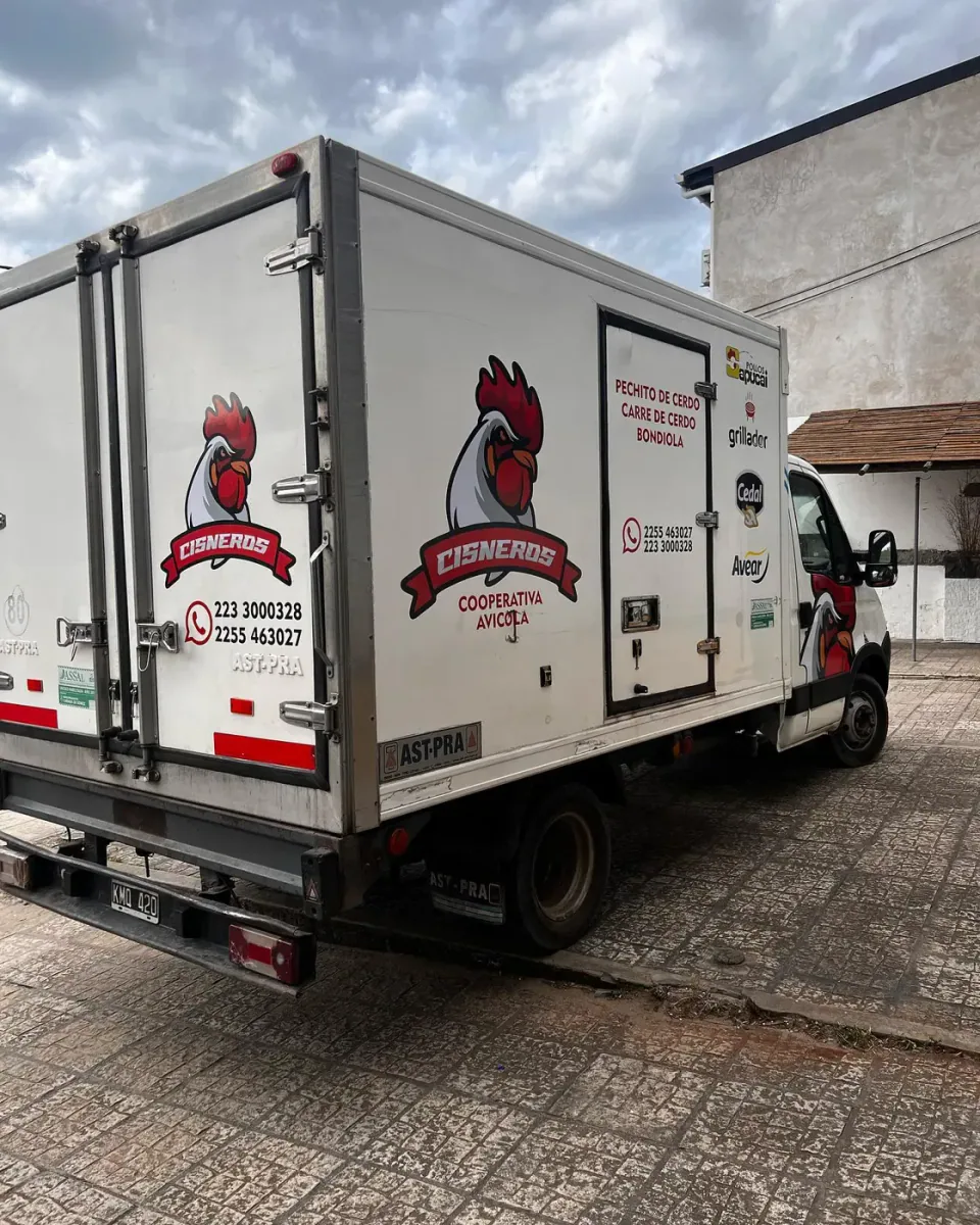 Cisneros: diseño y ploteo del camión — foto 4