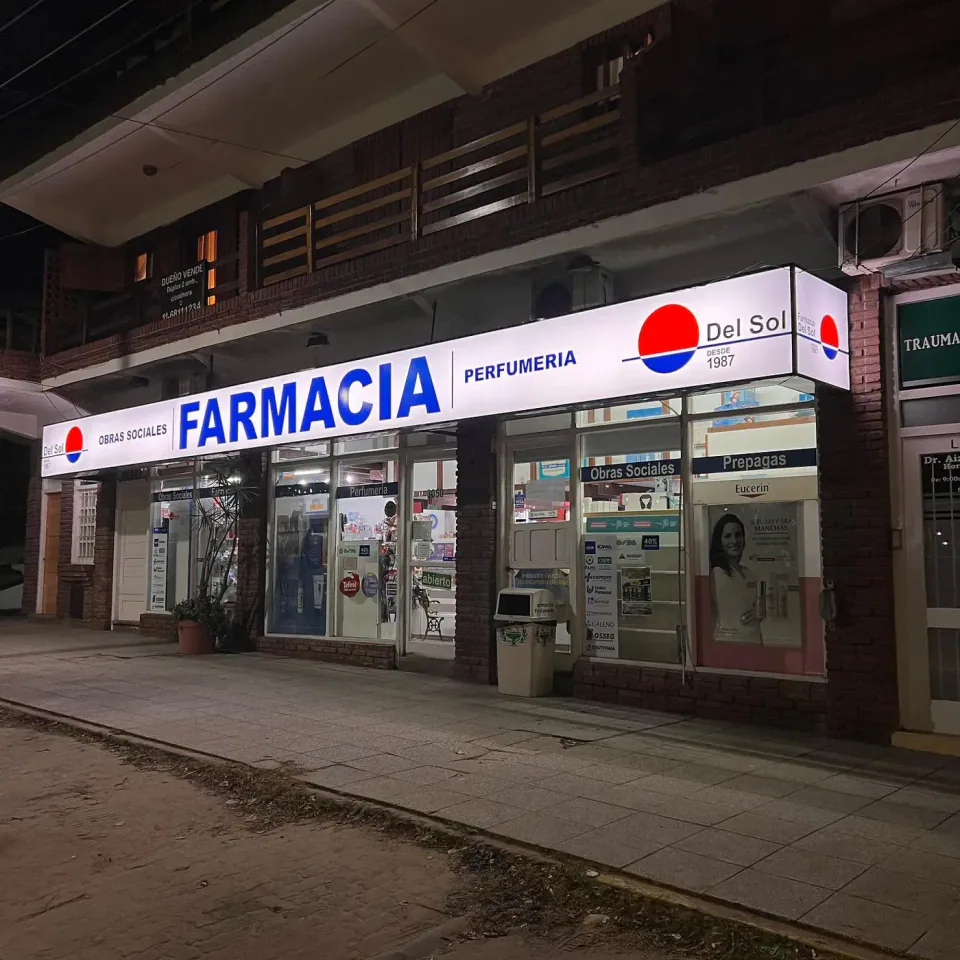 Marquesina de 13 metros para Farmacia Del Sol — foto 2