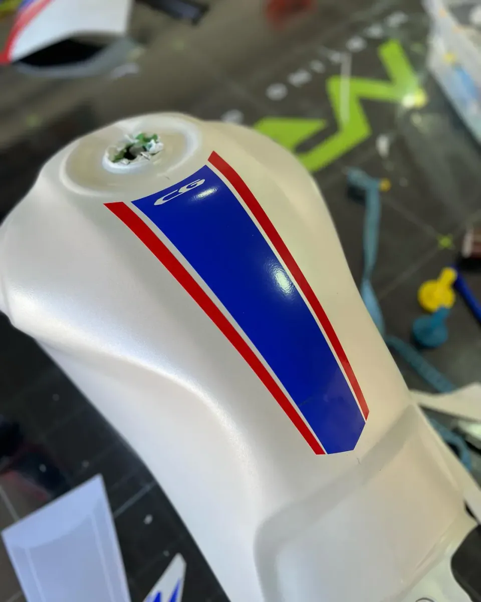 Honda CG: calcos personalizadas