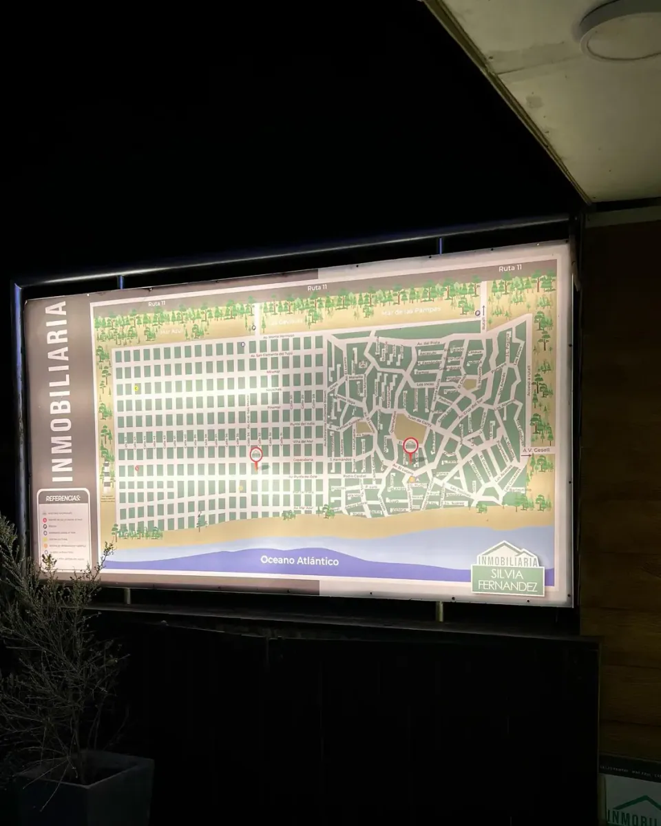 Inmobiliaria Silvia Fernández: mapas murales — foto 6