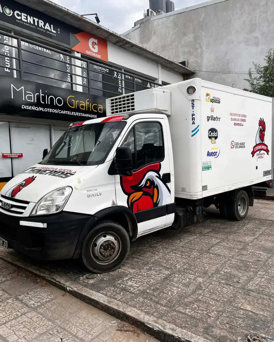 Cisneros: diseño y ploteo del camión