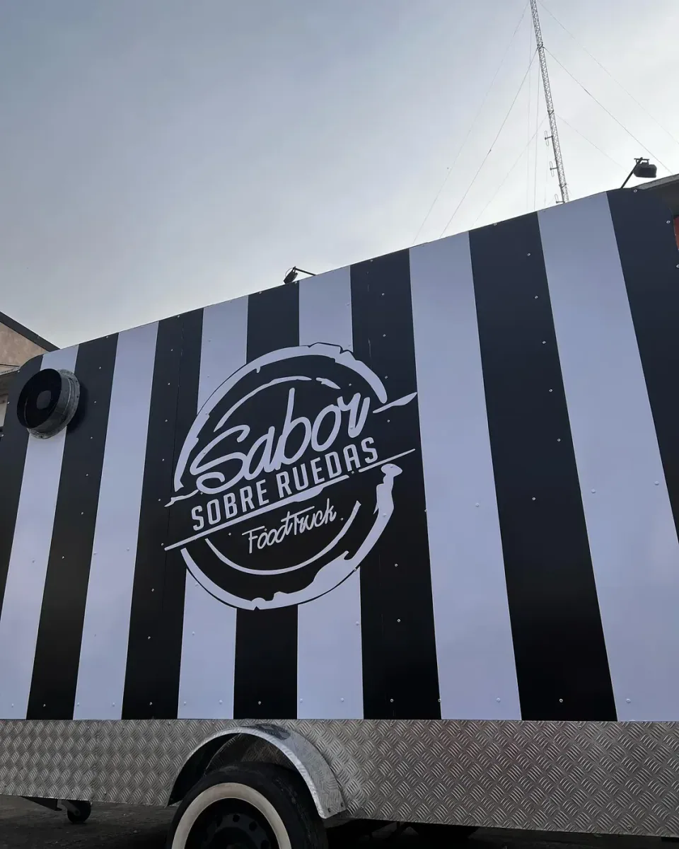 Sabor Sobre Ruedas: food truck — foto 4